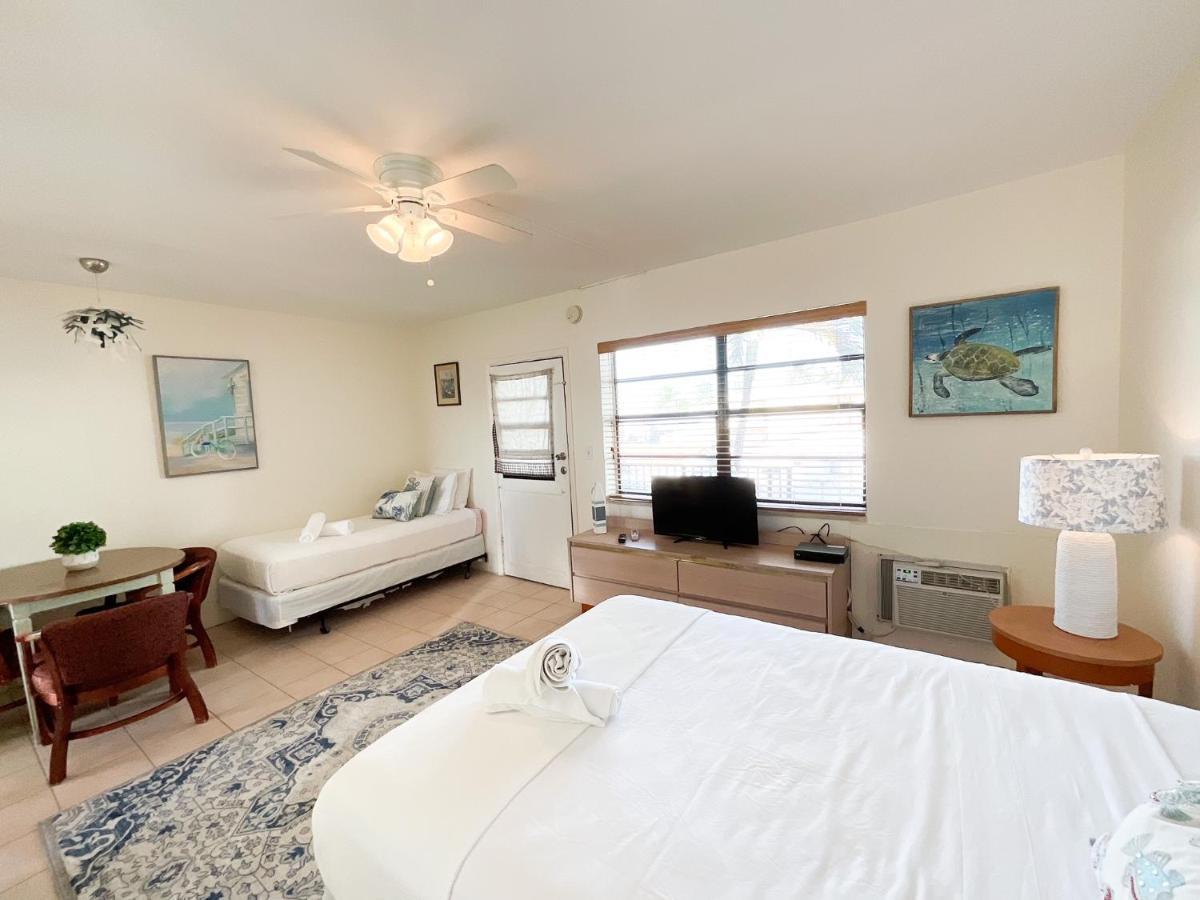 Tropic Isle Hotel & Apartment Hollywood Eksteriør billede