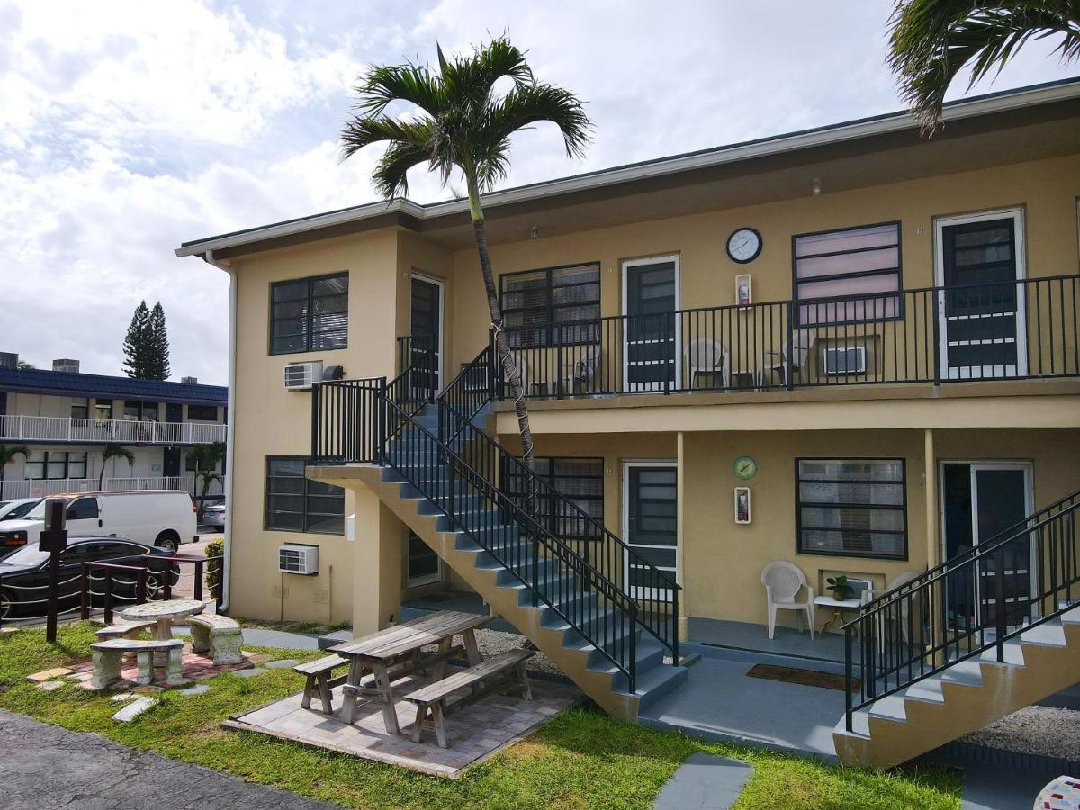 Tropic Isle Hotel & Apartment Hollywood Eksteriør billede